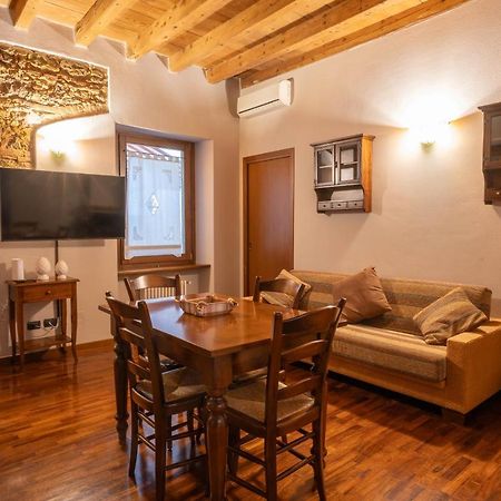 Napule...E Apartments Песк'єра-дель-Гарда Екстер'єр фото