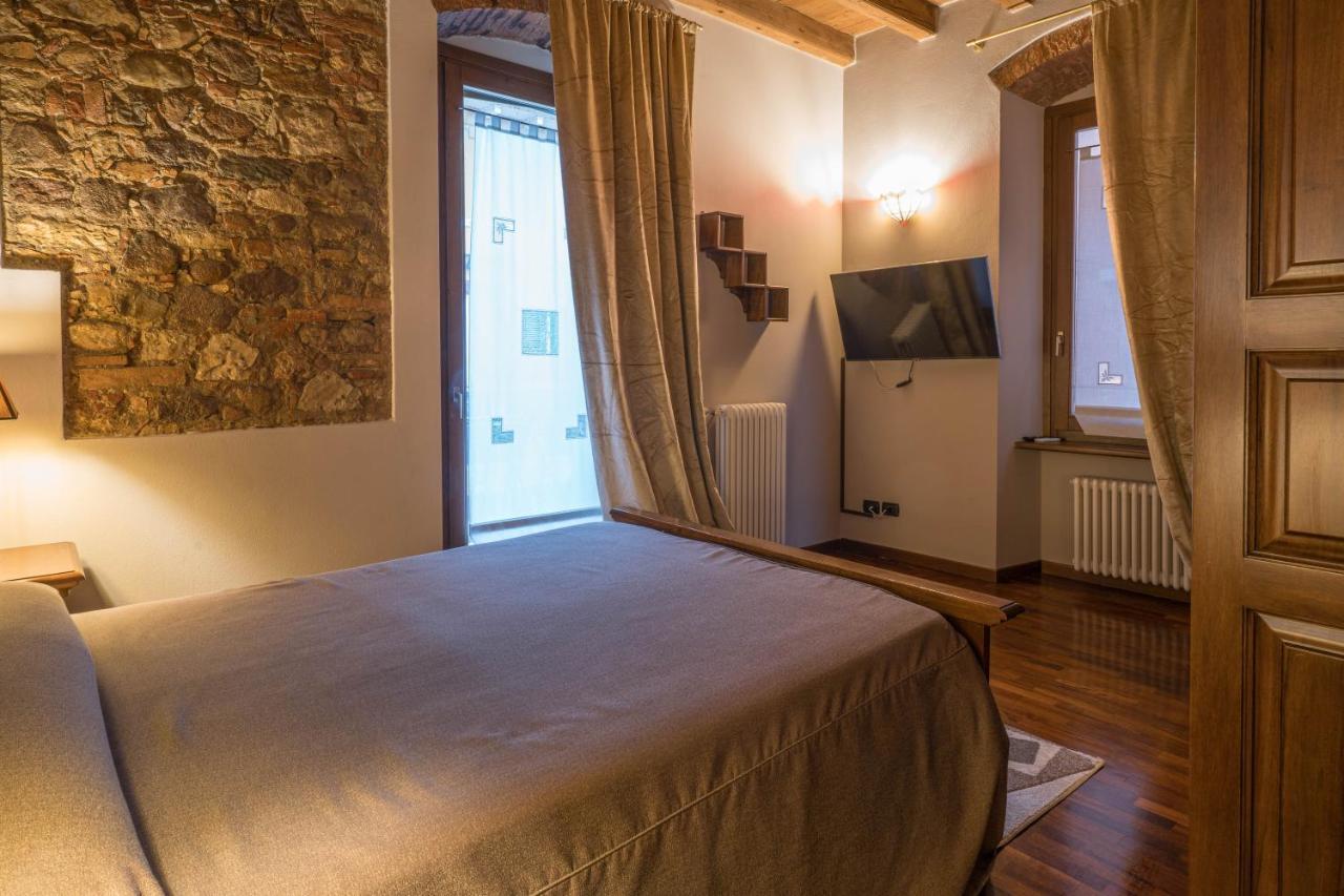 Napule...E Apartments Песк'єра-дель-Гарда Екстер'єр фото